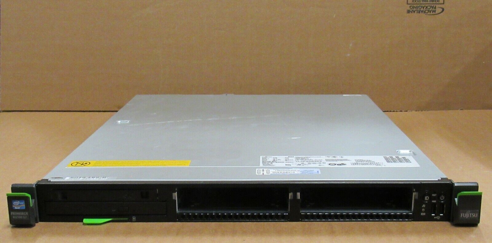 Fujitsu Primergy RX100 S7 4Core E3-1220 3.10GHz 4GB RAM 1U Server
