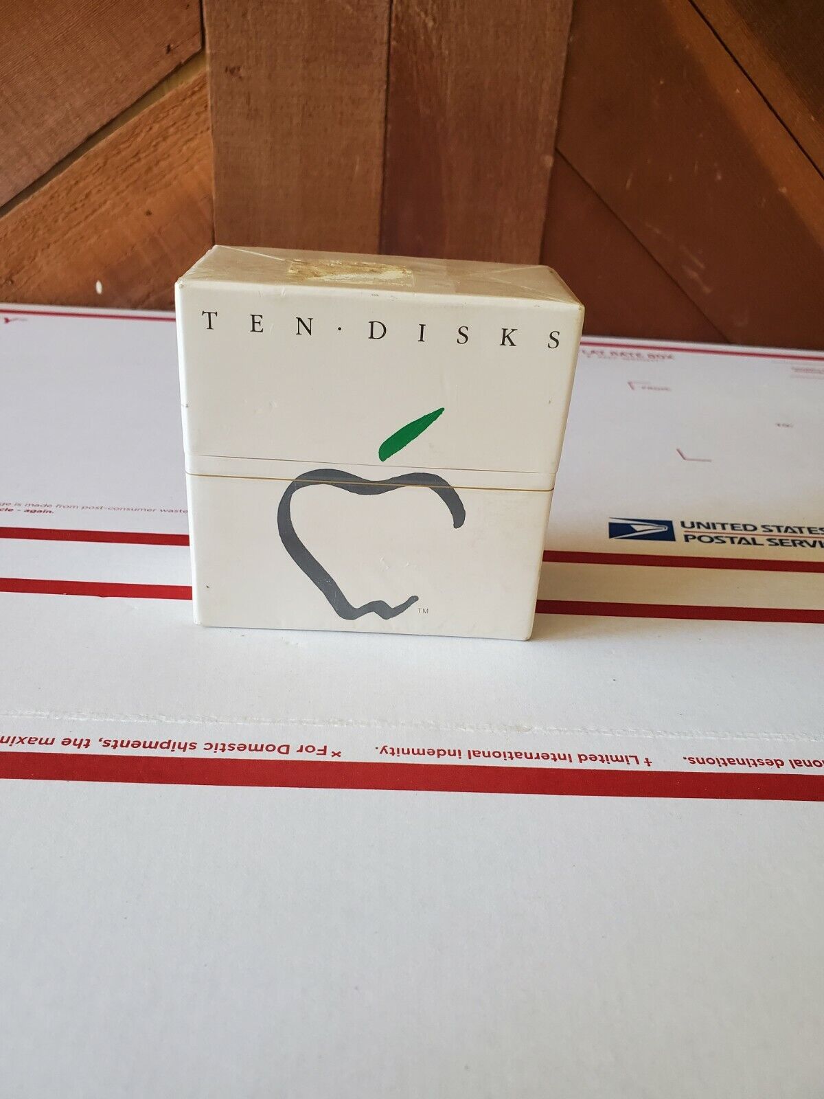 NOS Apple Macintosh 3.5