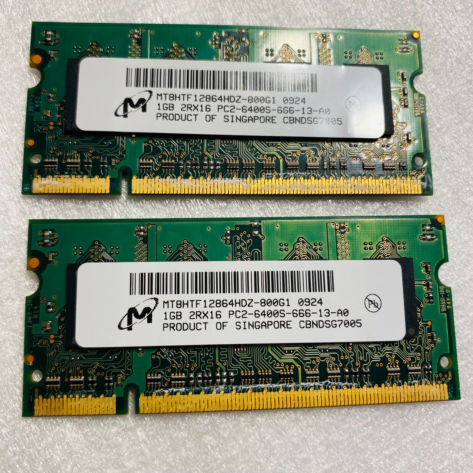 2GB (2x1GB) Micron Lot of 2 Laptop Memory 1GB 2Rx16 PC2-6400S-666-13-A0