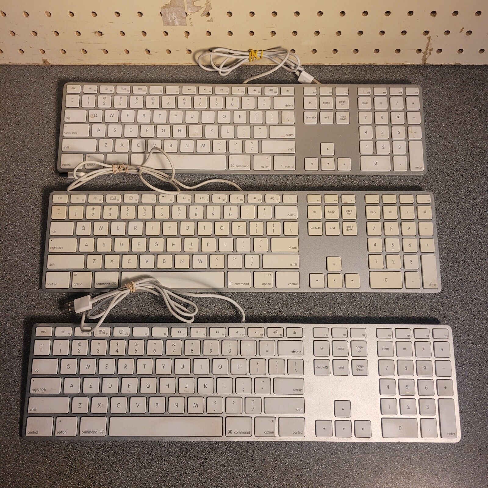 Lot of Three (3) Apple USB Wired Keyboards Model: A1243 Tested and Works Used