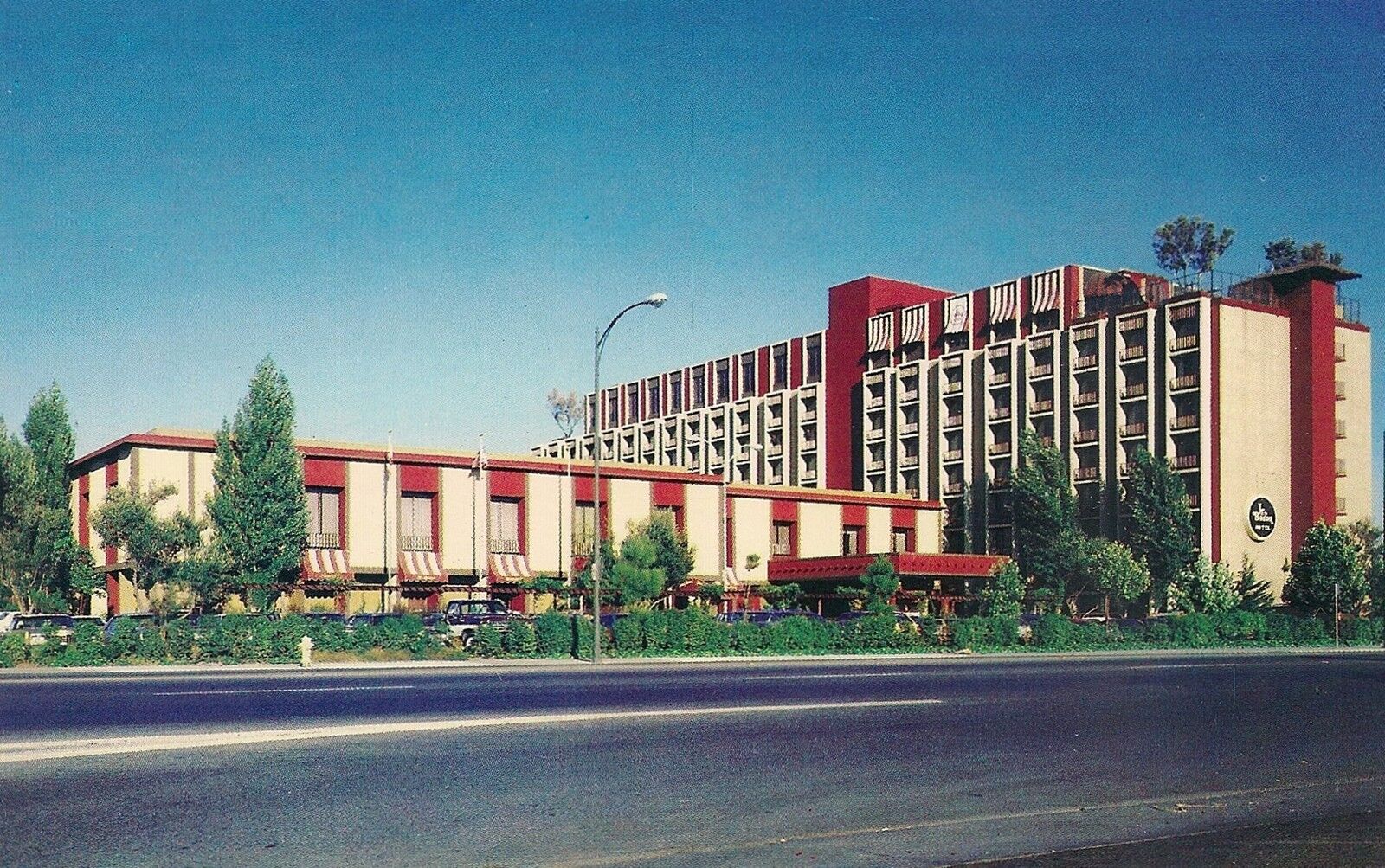 Le Baron Hotel in San Jose CA Postcard