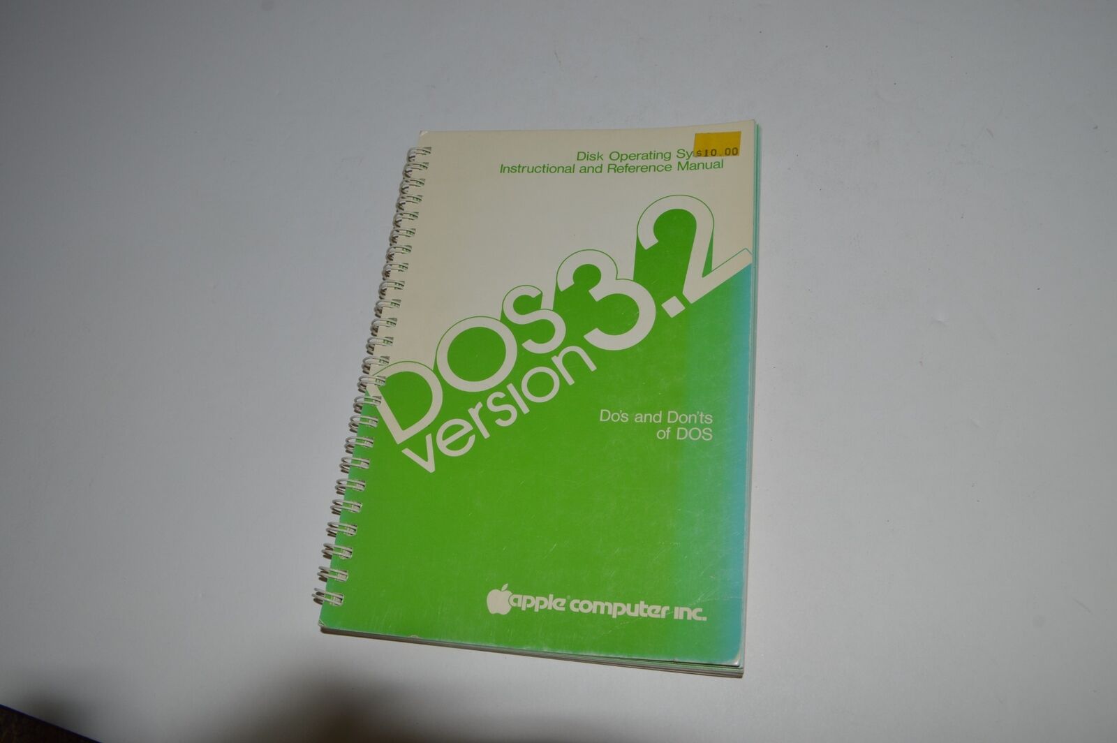 *TC* APPLE DOS 3.2 Do's and Don'ts of DOS Manual ---VERY RARE (BOOK948)