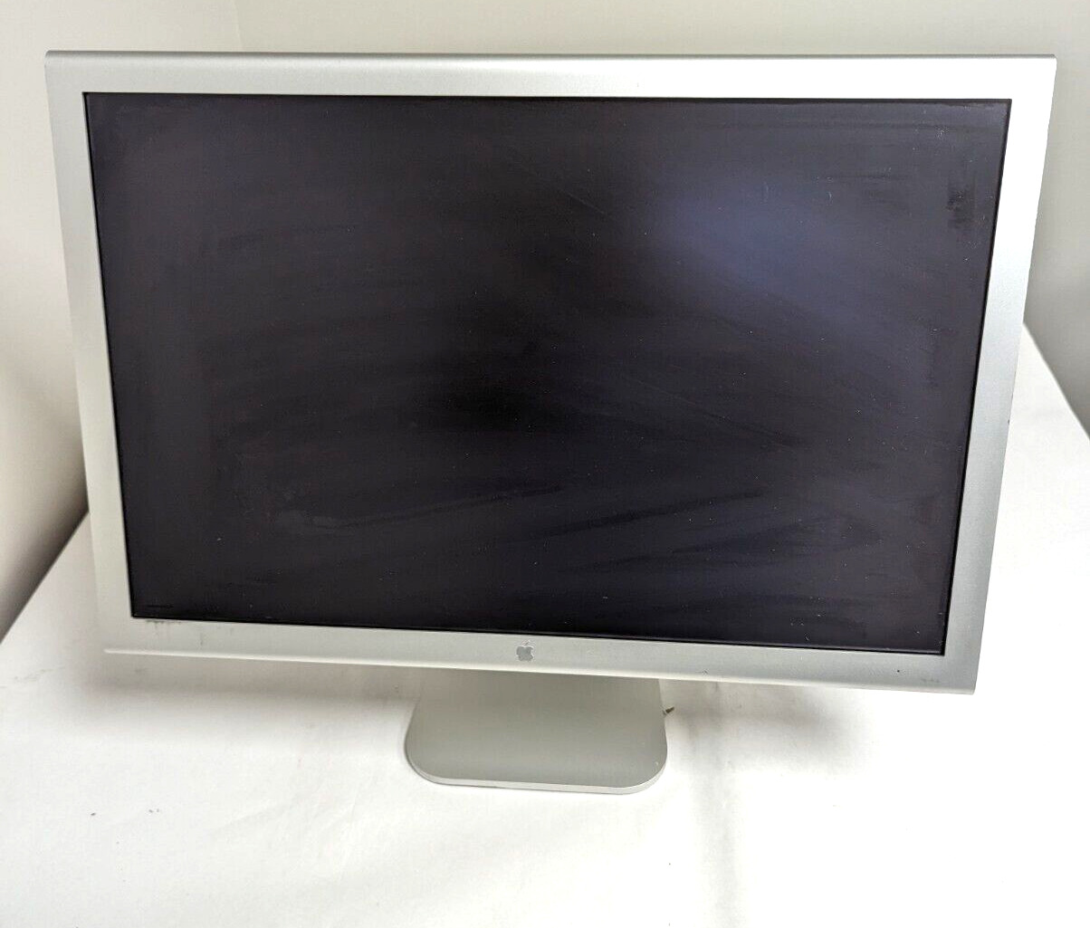 UNTESTED Apple A1081 20 inch Widescreen Cinema Display LCD Monitor no power cord