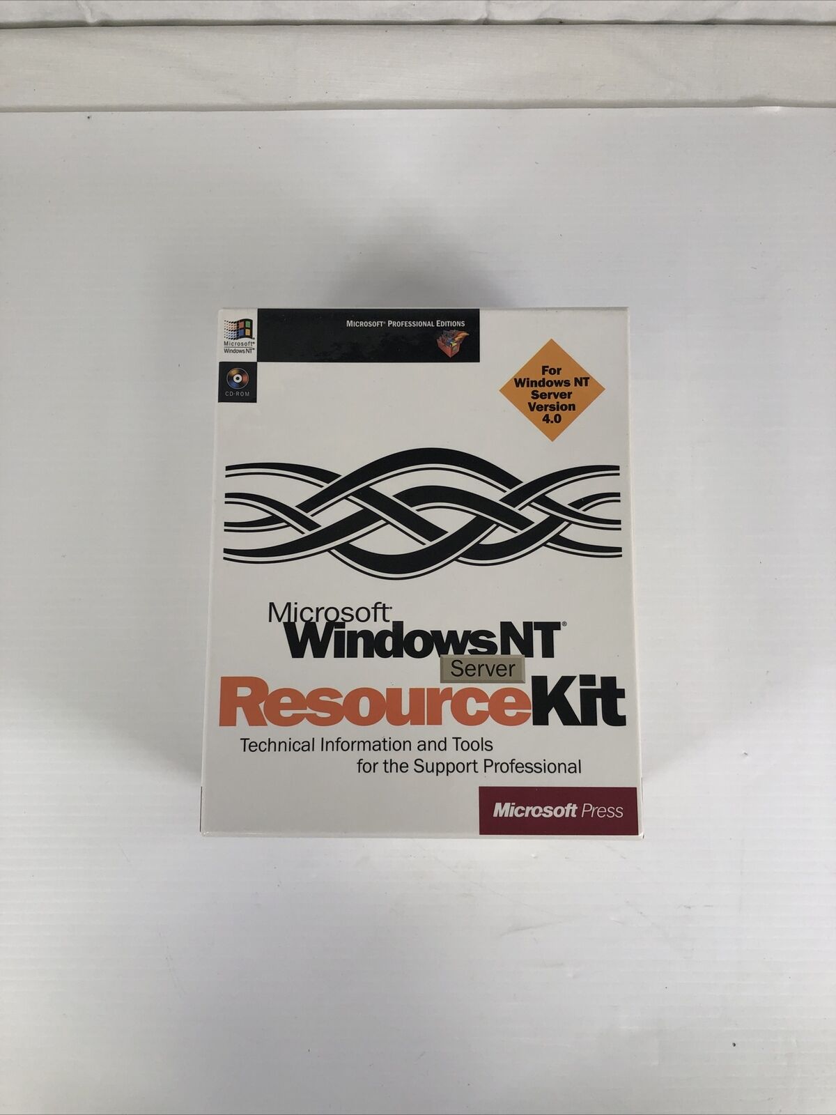 Resource Kit Microsoft Windows NT Server Version 4.0 ISBN 1-57231-344-7 with CD
