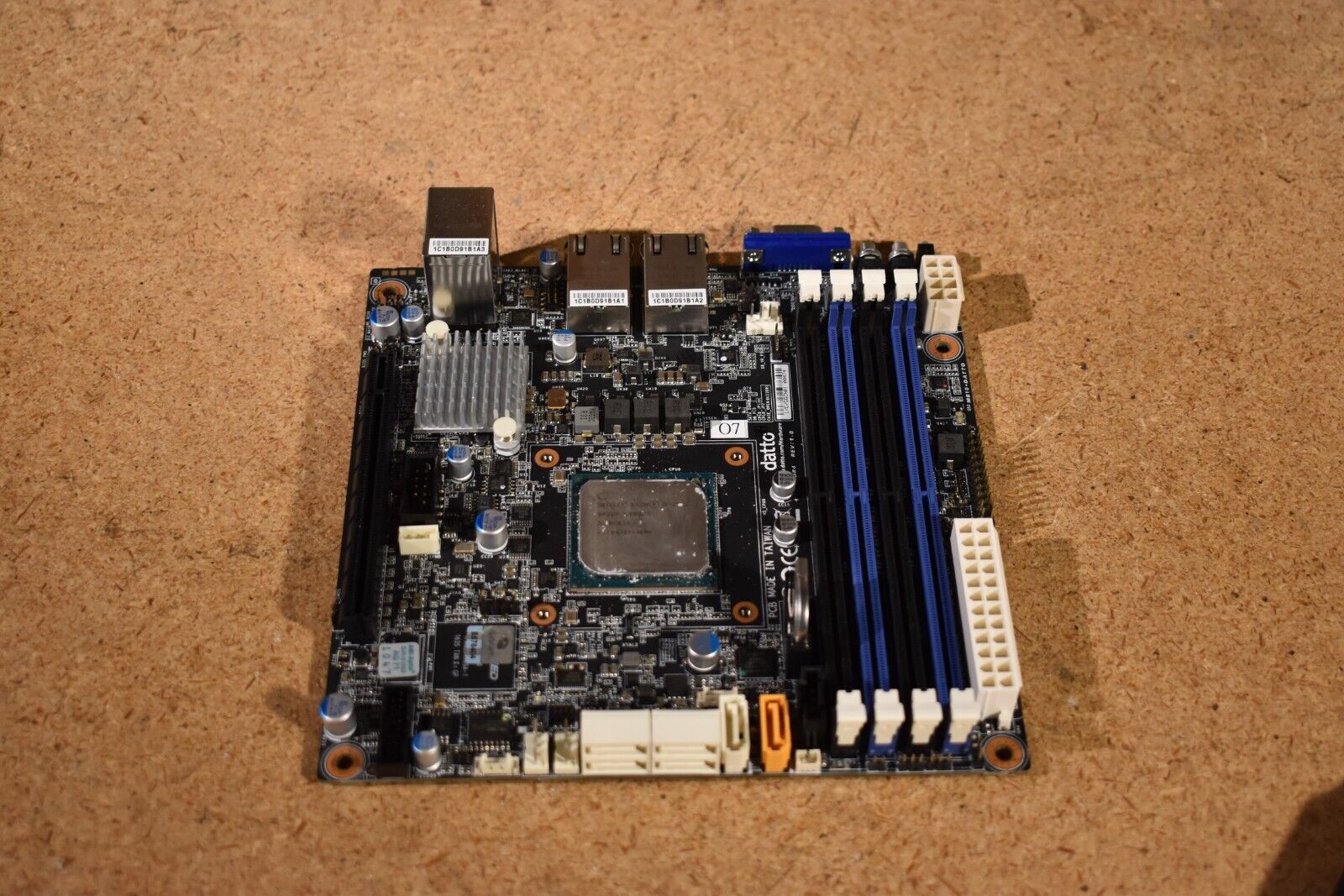 Datto Gigabyte MB10-DATTO MINI-ITX Motherboard Xeon D-1521 CPU FOR PARTS/REPAIR