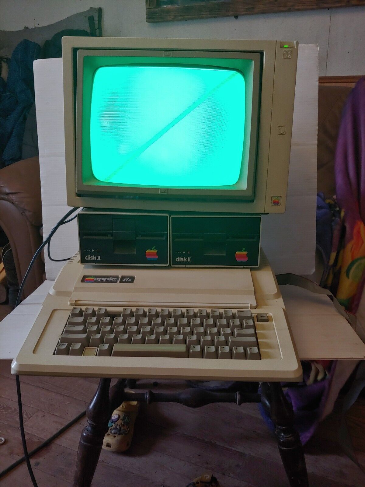 Apple IIe (2e) Vintage Computer With Monitor And 2 UniDisk Drive
