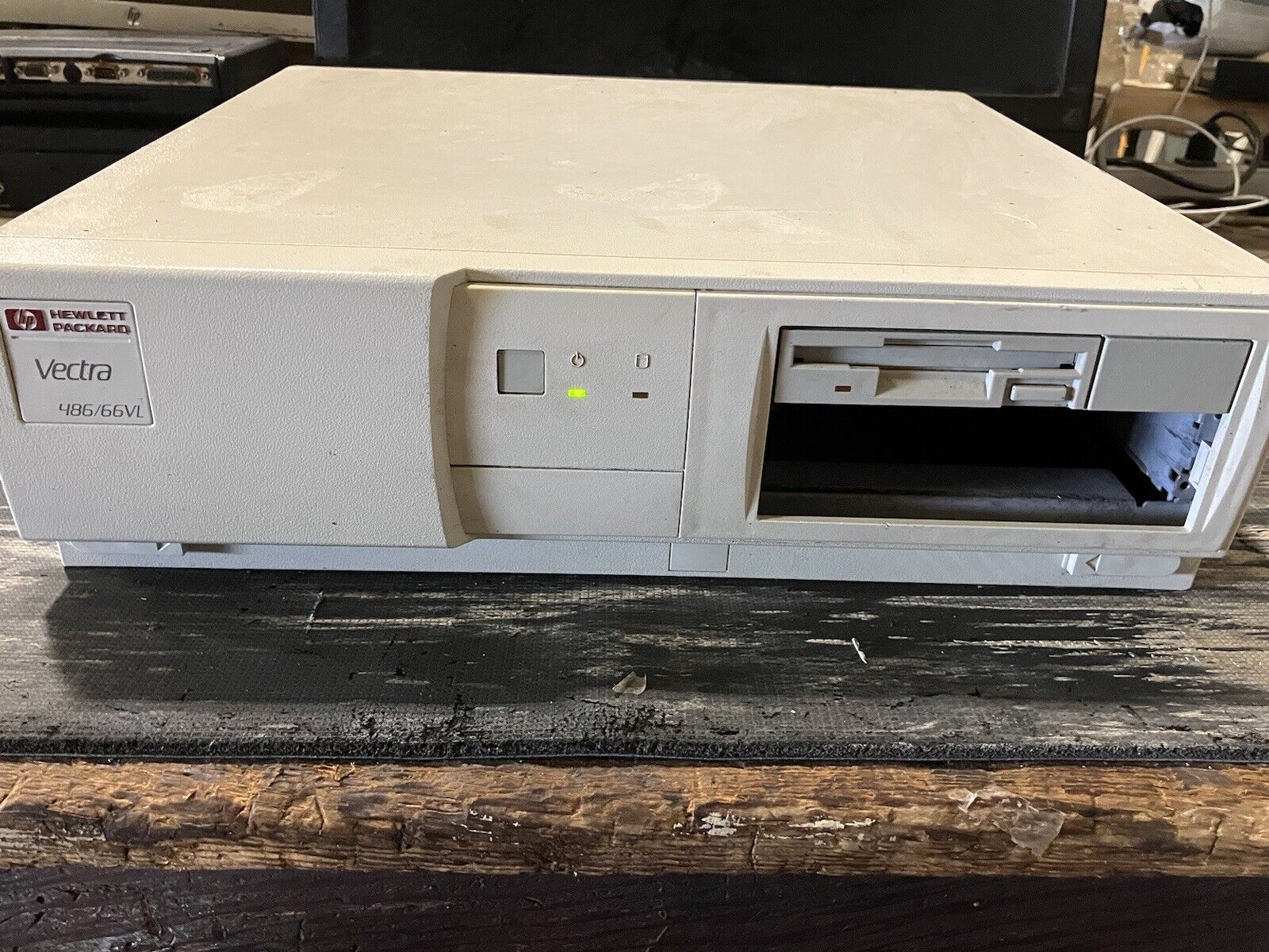 Vintage HP Vectra  486/66VL Desktop Computer