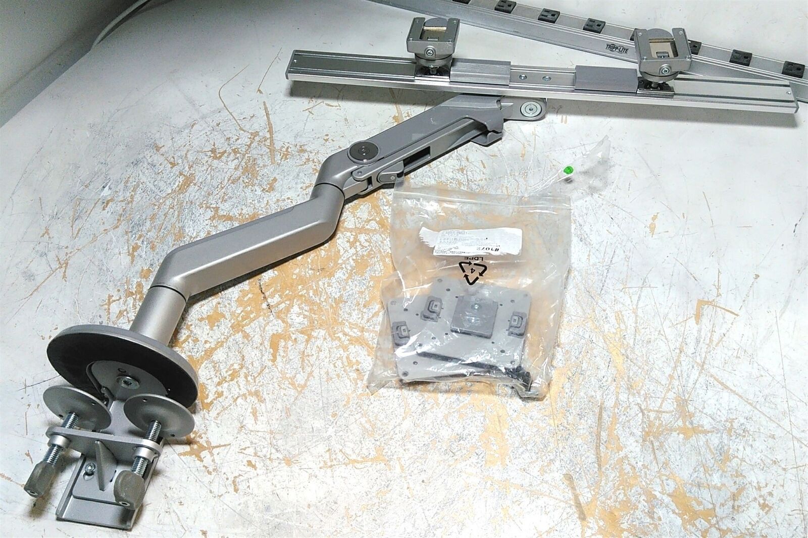 Humanscale M8 Dual Monitor Arm Silver Desk Mount w/ 2x VESA Plates 
