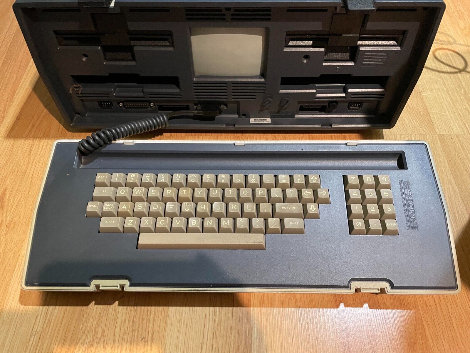 Vintage Osborne Computer model OCC1 SN121761