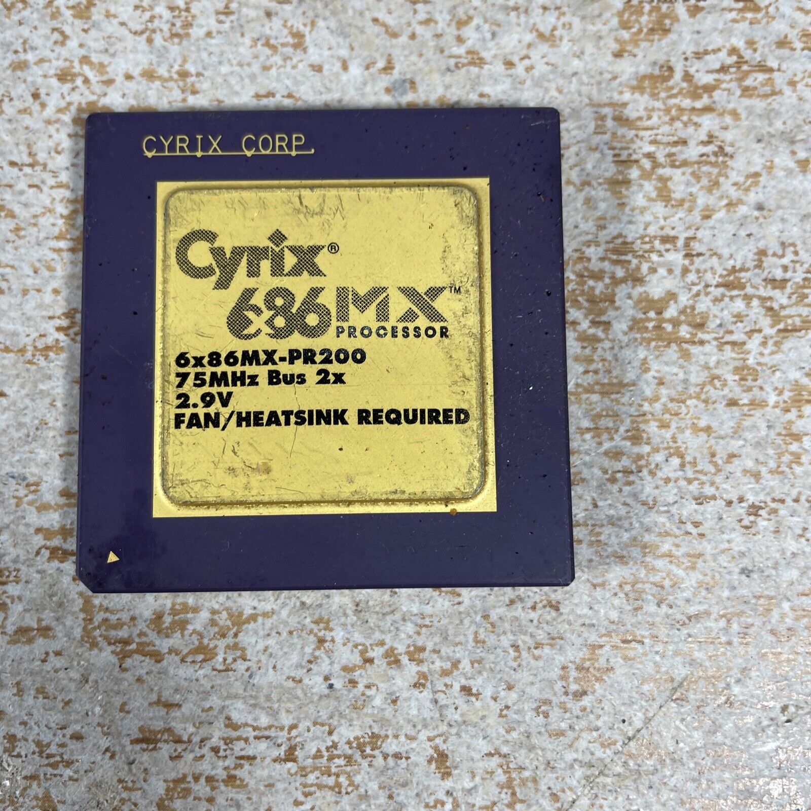 UNTESTED Vintage Cyrix 6x86MX-PR200 75MHz Processor CPU Gold