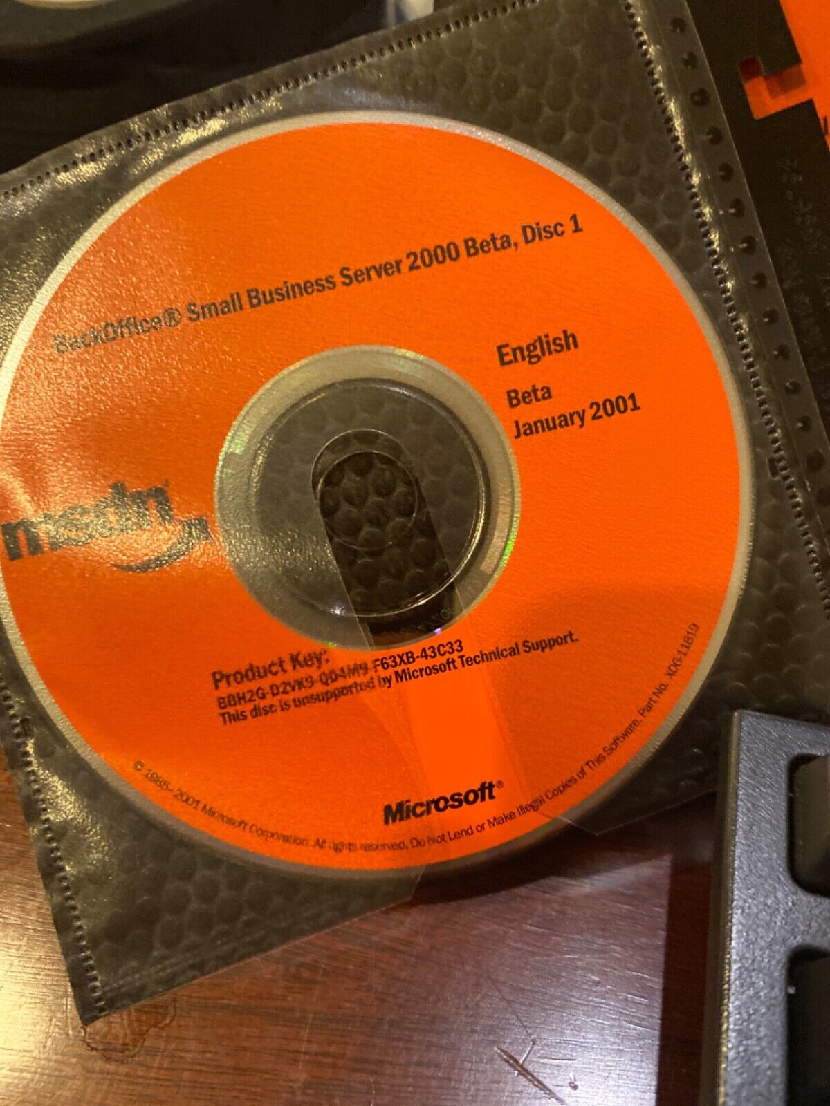 BRAND NEW Authentic Microsoft Small Business Server 2000 Beta. Plus Service Pack