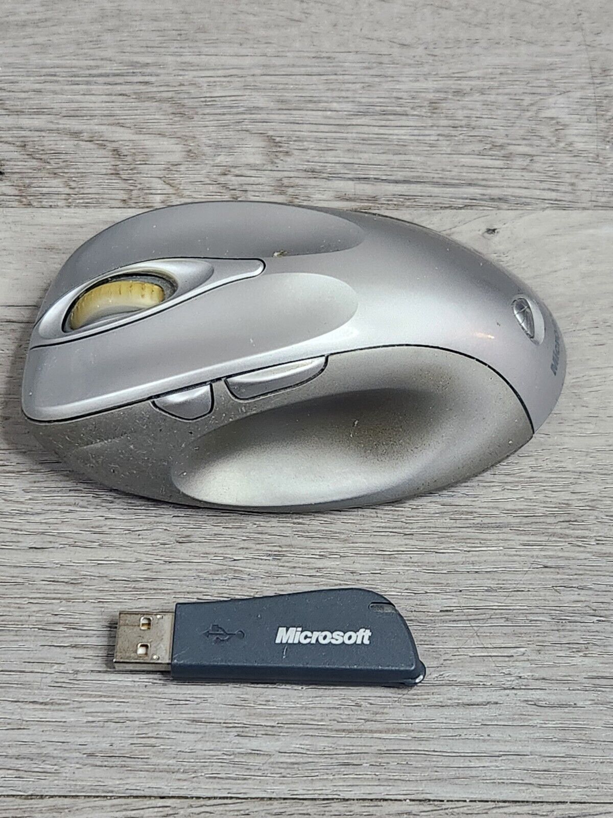 Microsoft Wireless Laser Mouse 6000 Silver Model 1052 w/ Receiver Tested oem