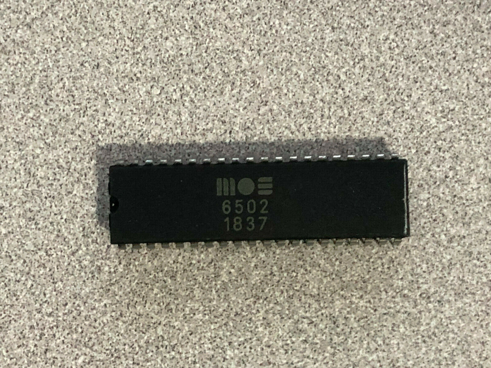 MOS Stamped 6502 CPU Chip Microprocessor for Commodore Floppy ViC 20 Apple II 