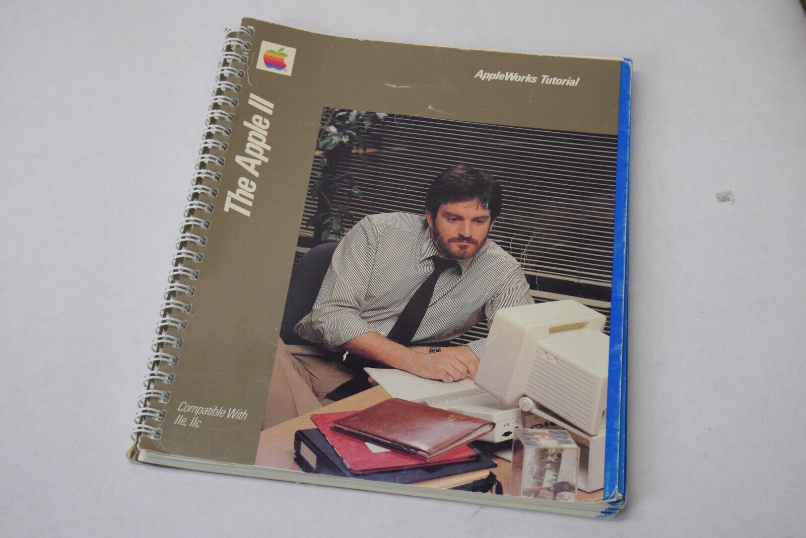 Apple II AppleWorks Tutorial Manual Book 030-0842-A