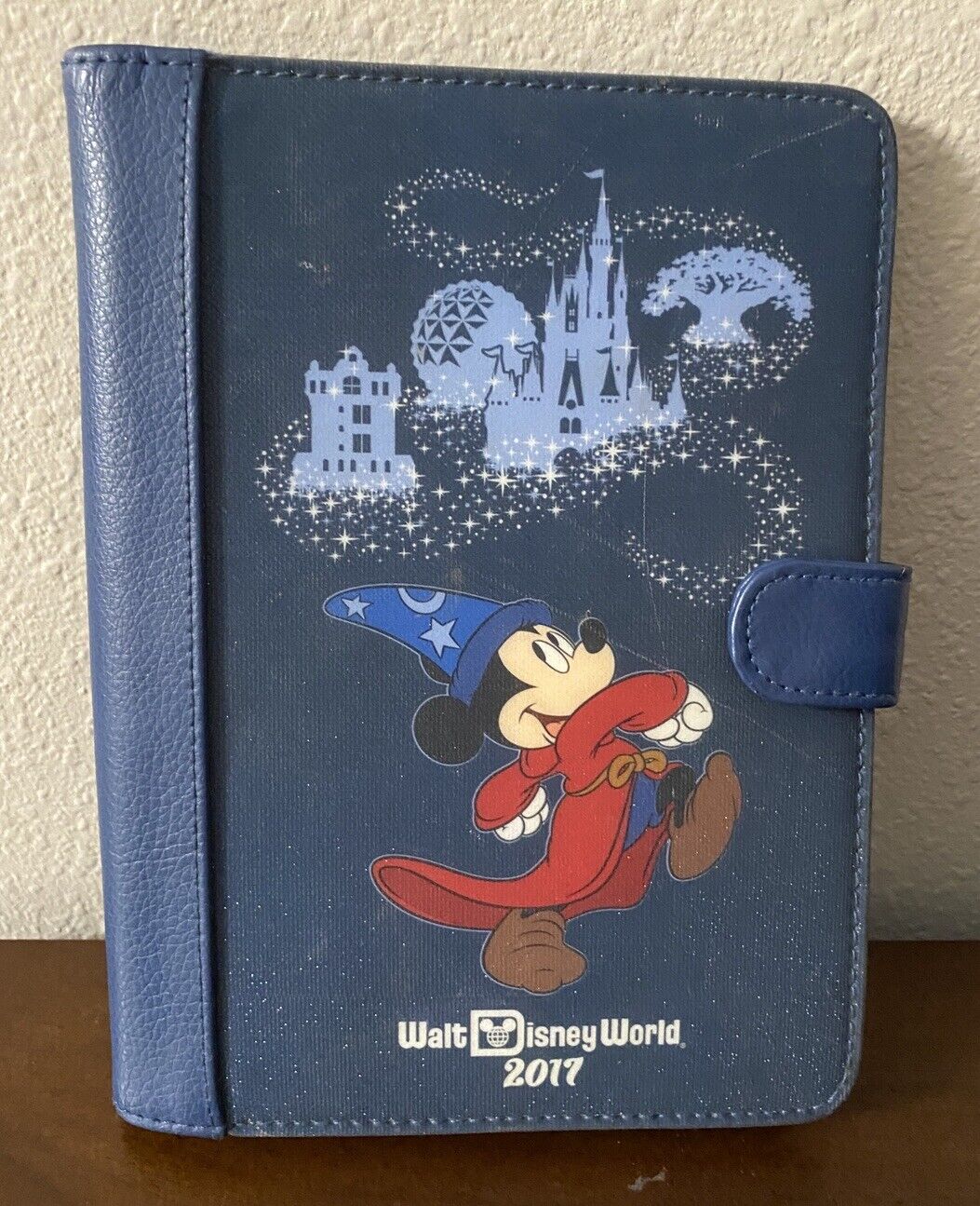 Walt Disney World Mickey Mouse IPad Mini/Kindle case Pre owned