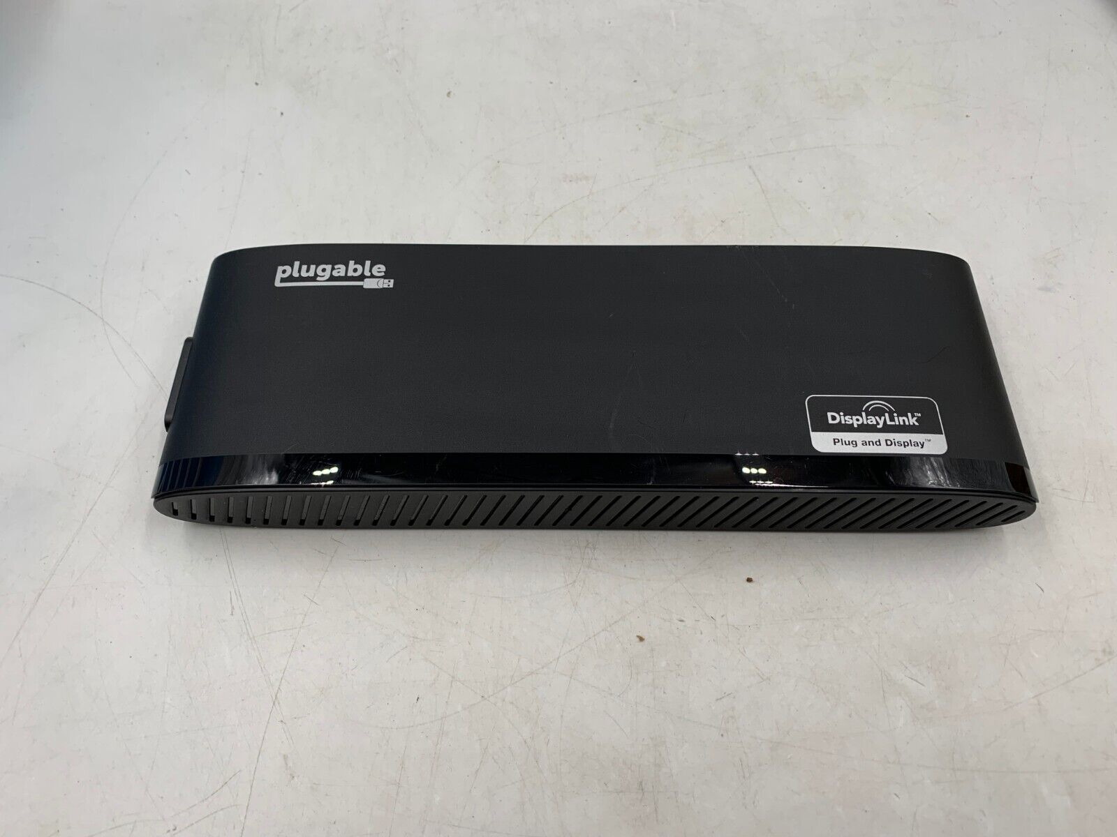 Plugable UD-3900H USB 3.0 6-Port Dual Monitor Horizontal Docking Station