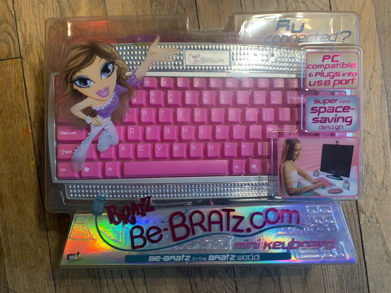 Rare Bratz Mini Keyboard for PC New In Package Pink  Be-Bratz.com Vintage