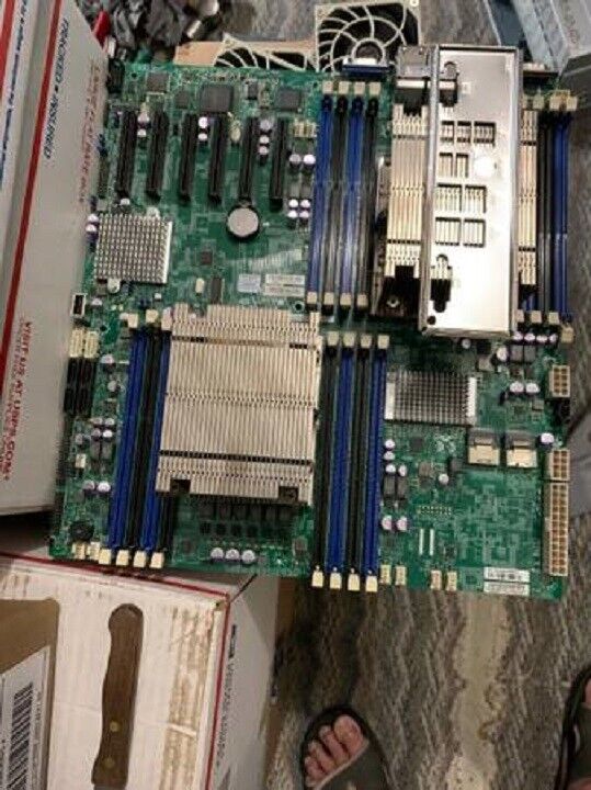 Supermicro X9DRD-7LN4F Motherboard Combo 2x Xeon E5-cpu,  DDR3