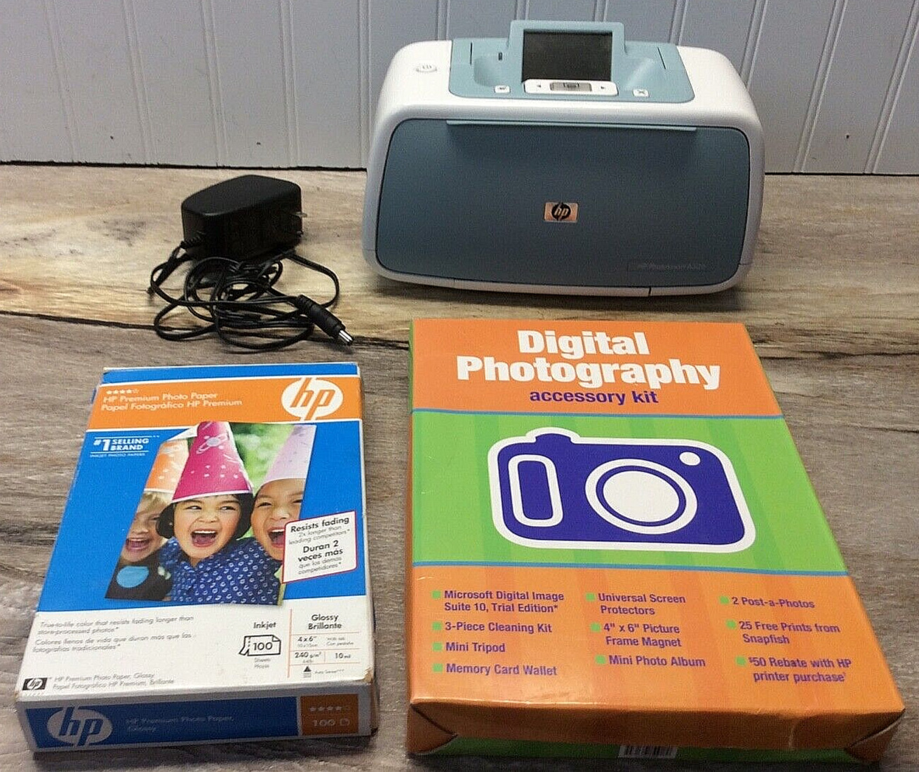 HP Photosmart A526 Hewitt Packard Picture Printer with 80 sheets paper and more