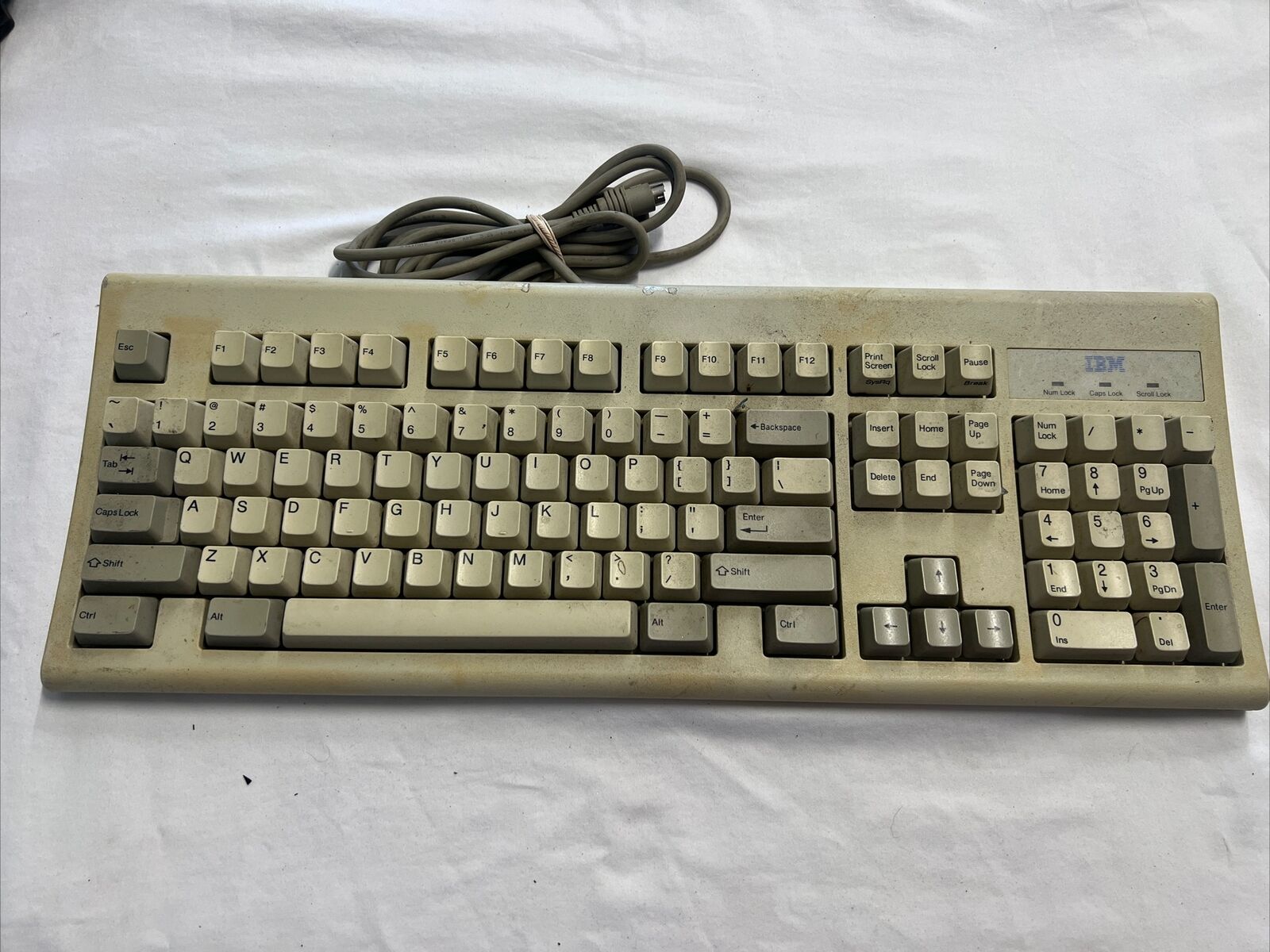 Vintage 1995 IBM keyboard - KB-6323 06H9742 06H9743