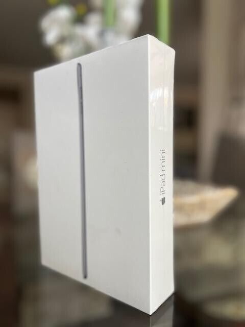 New sealed Apple iPad Mini 4 128GB Wi-Fi 7.9 in Space Gray MK9N2LL/A Grey