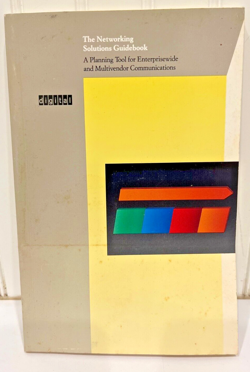 Rare Vintage Digital DEC - A Networking Solutions Guidebook - 1989