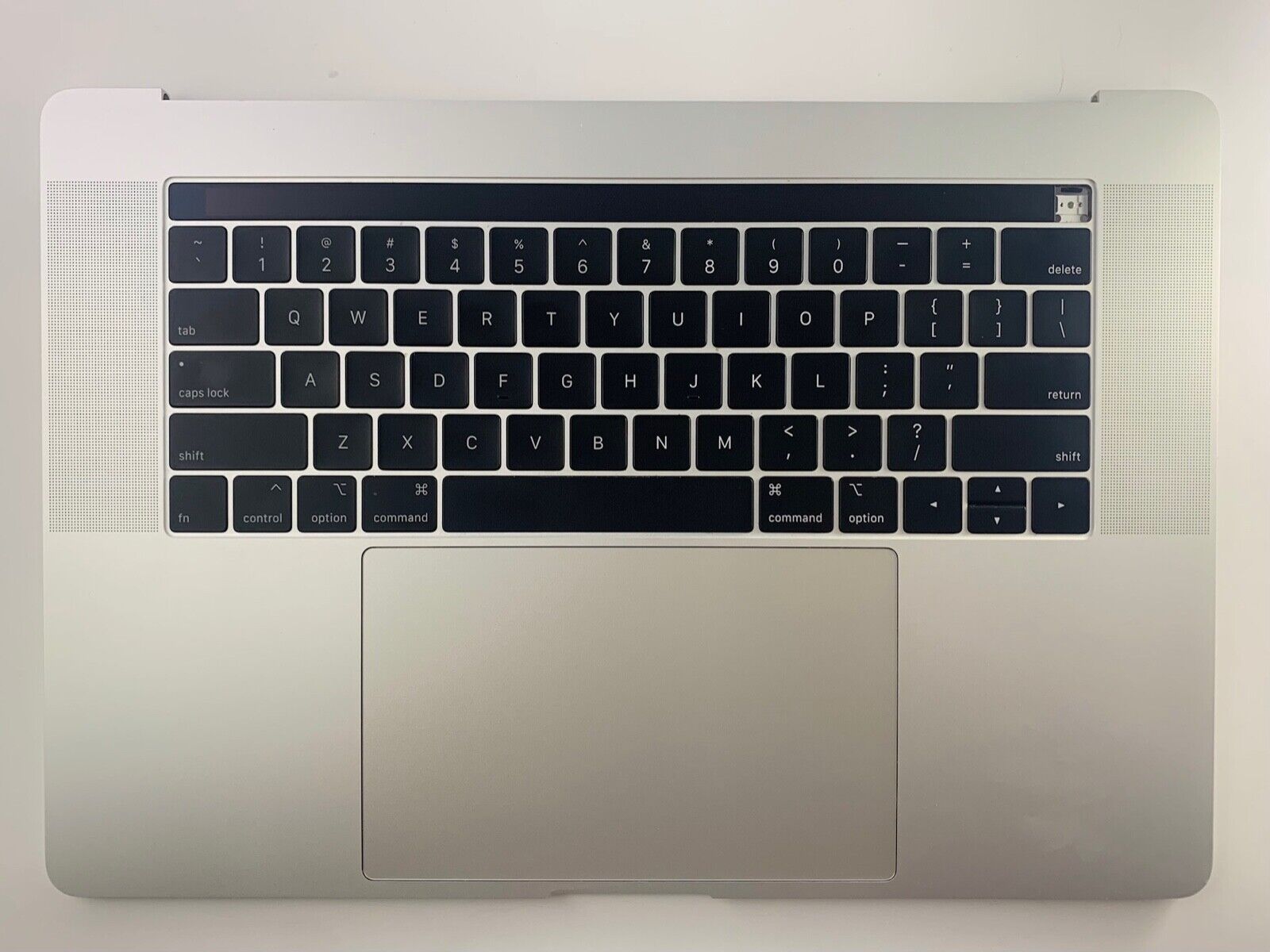 Apple MacBook Pro A1770  Silver 15\