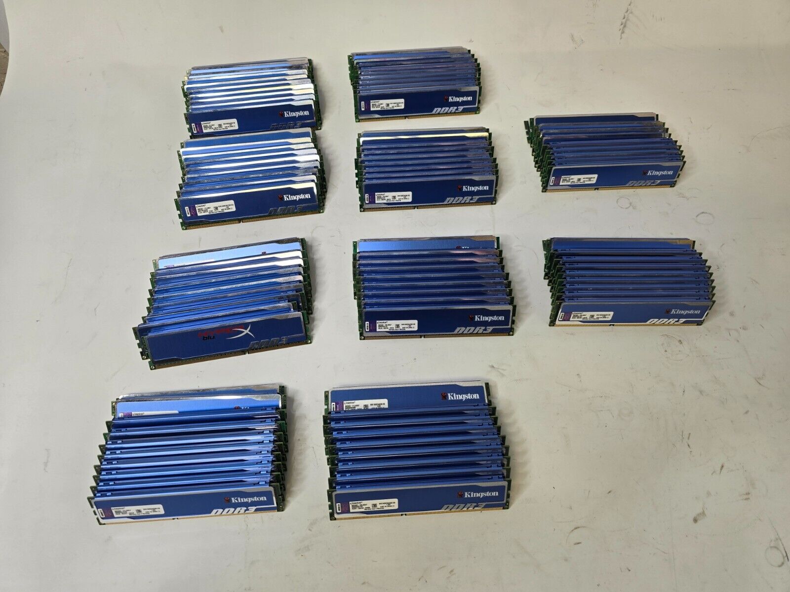 Lot 100)Kingston HyperX blu. 2 GB (1x2GB) DDR3 1600 PC3-12800U KHX1600C9AD3B1/2G