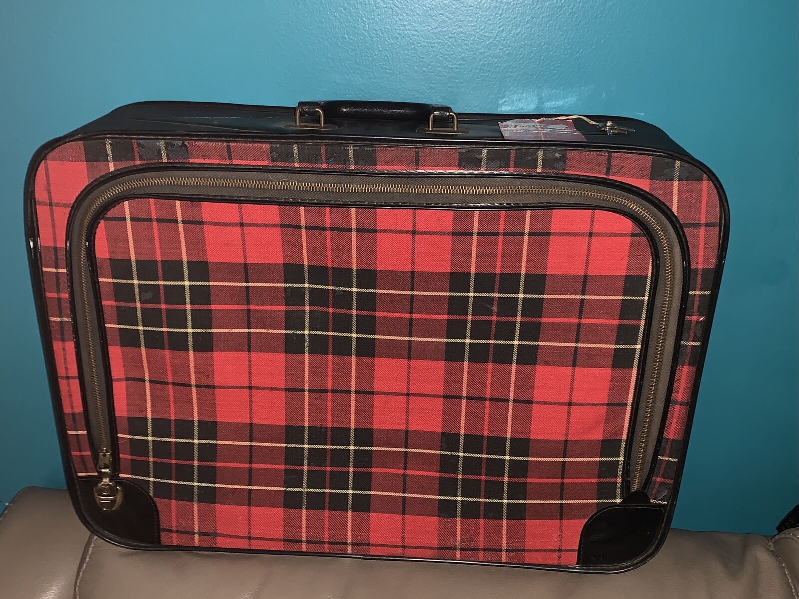 Travelwise Vintage Red Plaid 21 X 15.” 1960’s Lightweight Luggage With Keys