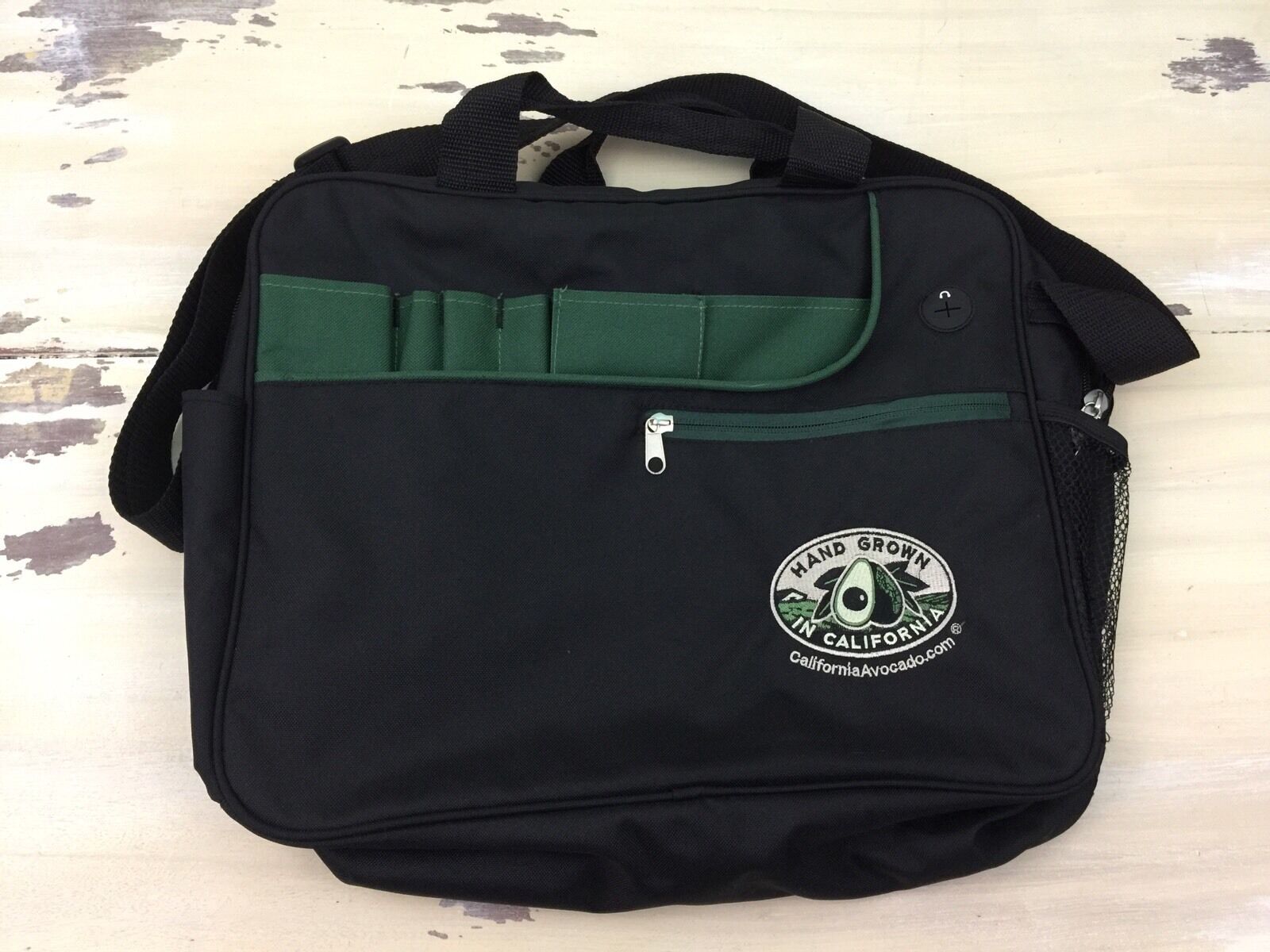 ECOSMART CALIFORNIA AVOCADOS NWOT Black & Green Canvas Messenger Bag Laptop Case