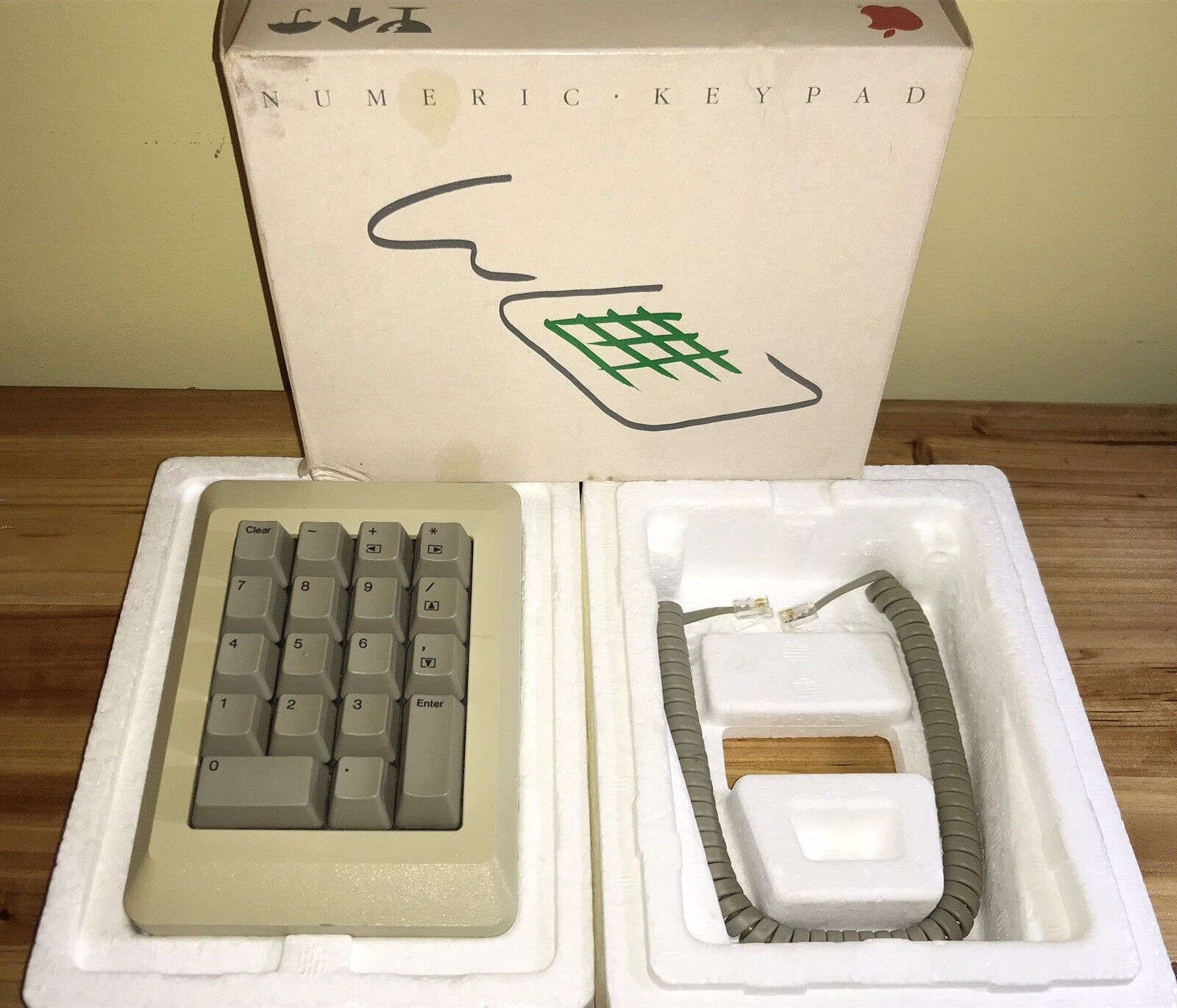 1984 Macintosh Numeric KEYPAD Original BOX Model M0120 Mac 128K 512K M0001 RARE