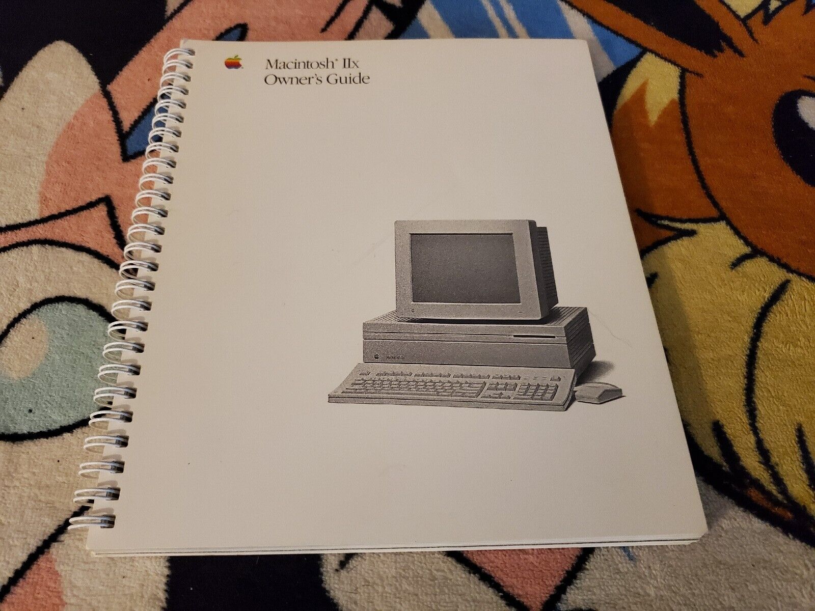 Apple Macintosh IIx Owners Guide Good Condition Vintage 