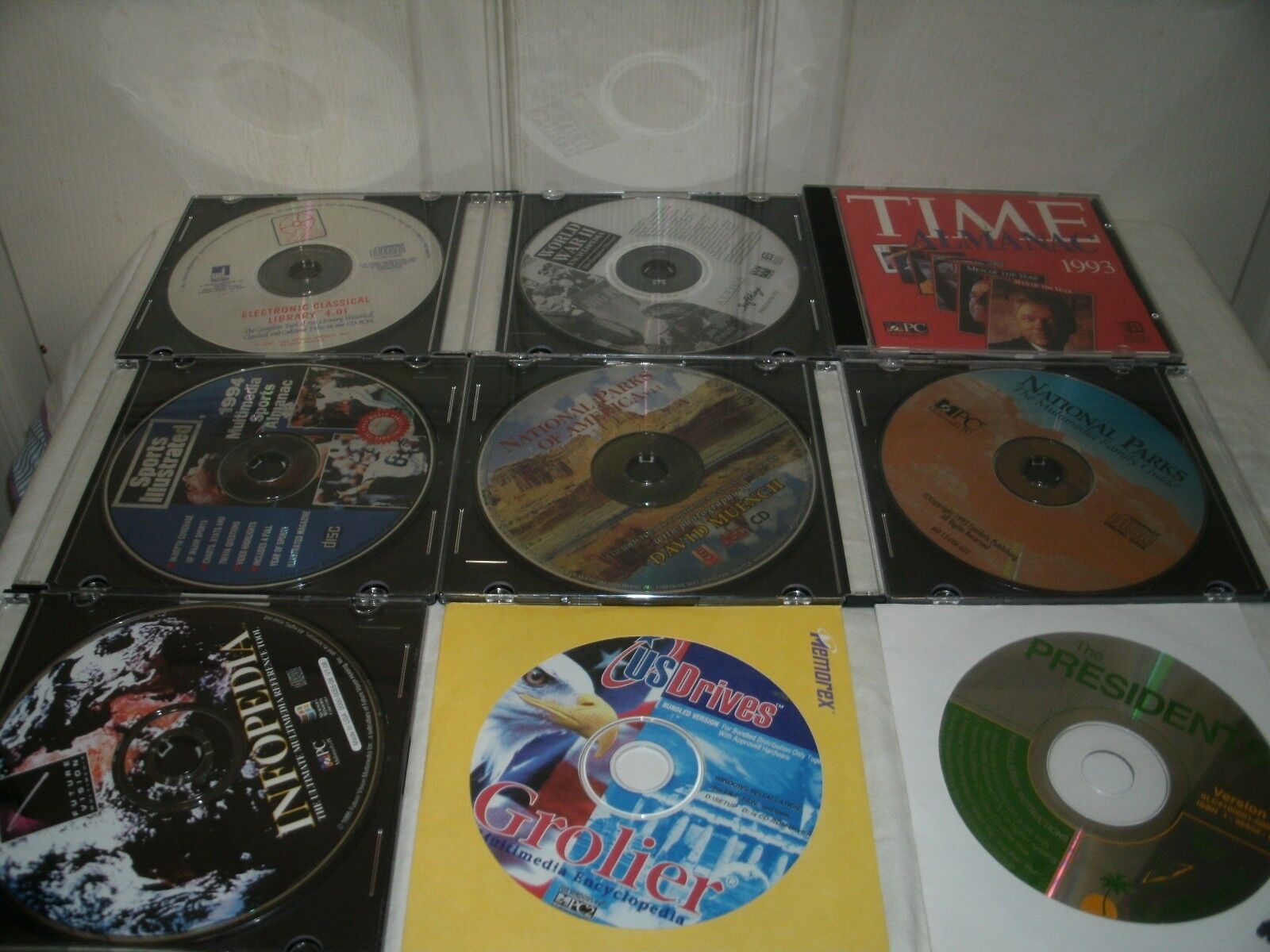 Large Lot of Vintage PC Reference & Publications Software. Sports Illustrated ++