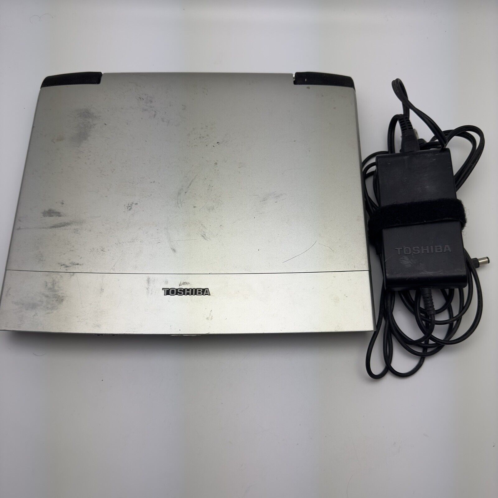 Uncleaned Toshiba Tecra T9000 vintage RTS gamer Laptop Windows XP Pentium III 3