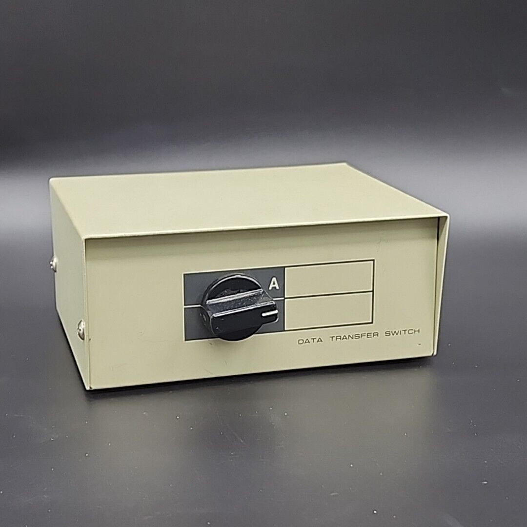 Manual Data Transfer Switch Box 2-Position 2-Port A/B Vintage