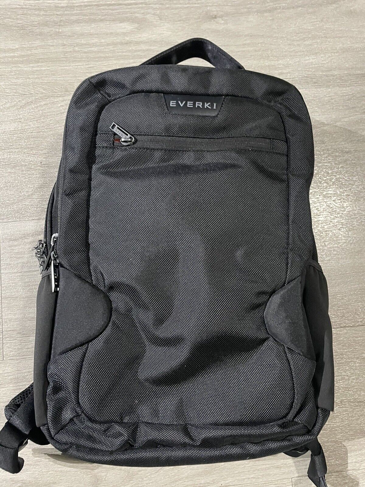 Everki EKP118 Studio Slim Backpack for 15\
