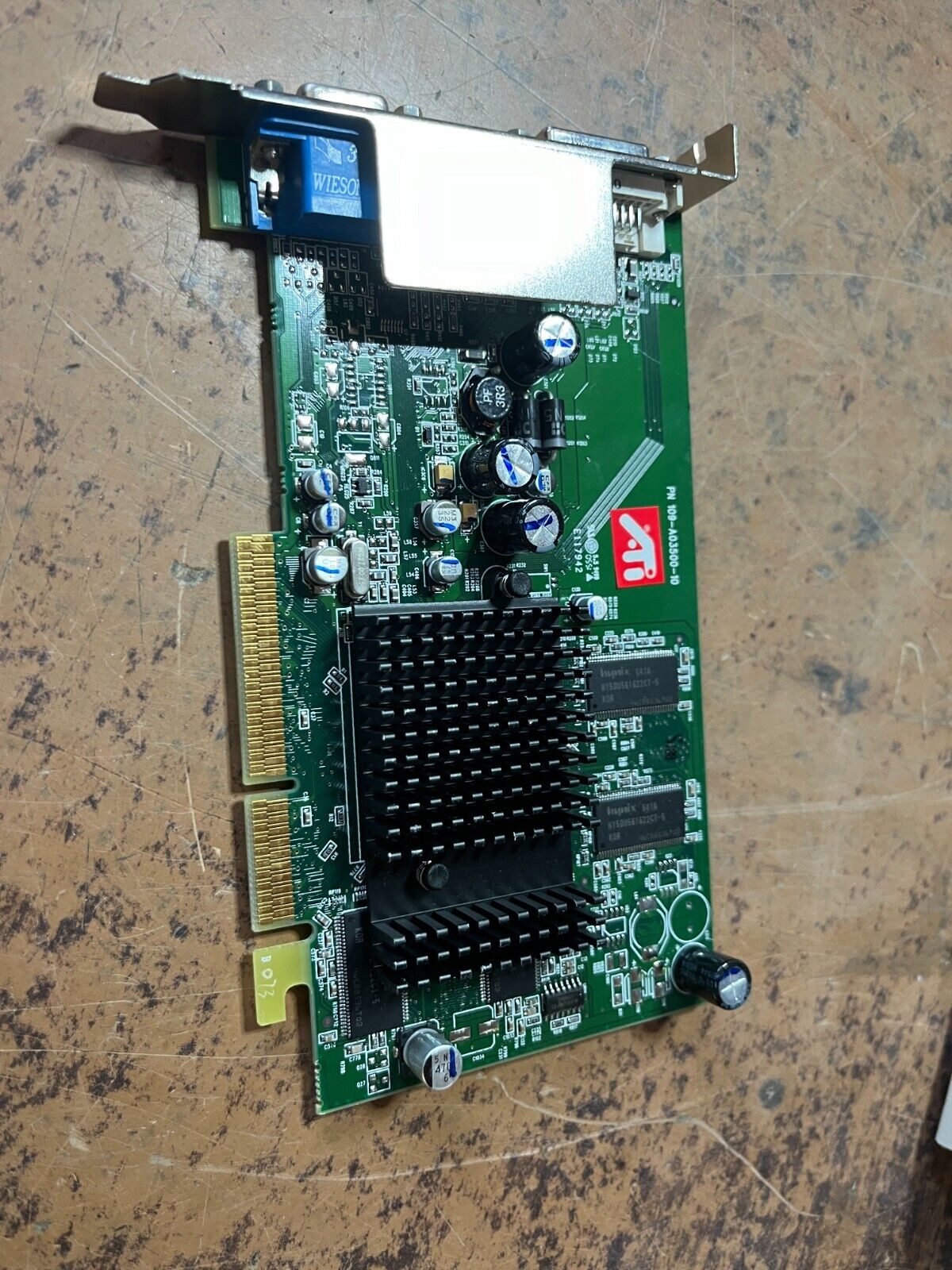 ATI Radeon 9550 AGP 256M PN 109-A03500-10