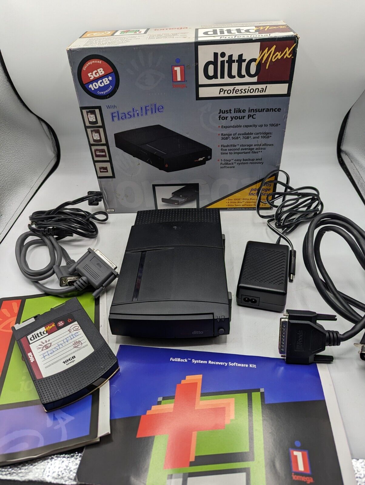 Iomega Ditto Max Professional External Tape Drive with Box and 10GB Cartridge