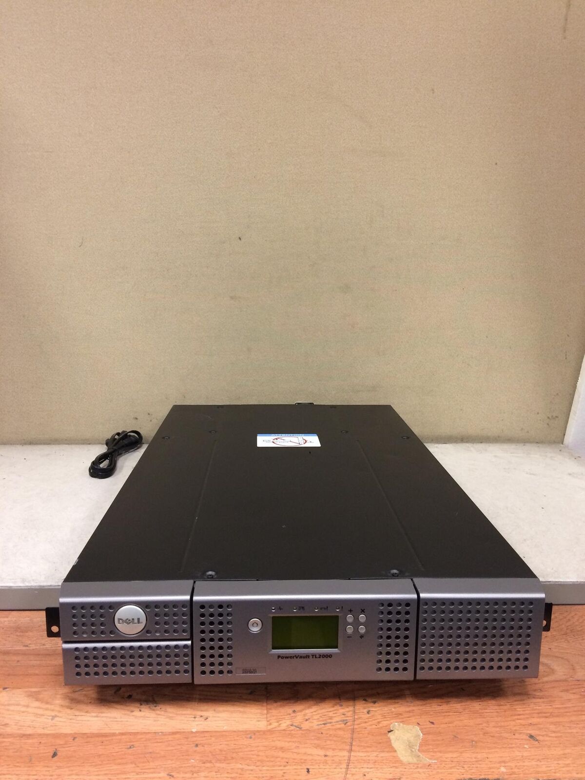 Dell Powervault TL2000 Tape Drive w/ 2 IBM LTO Ultrium 5-H Tape drives Working