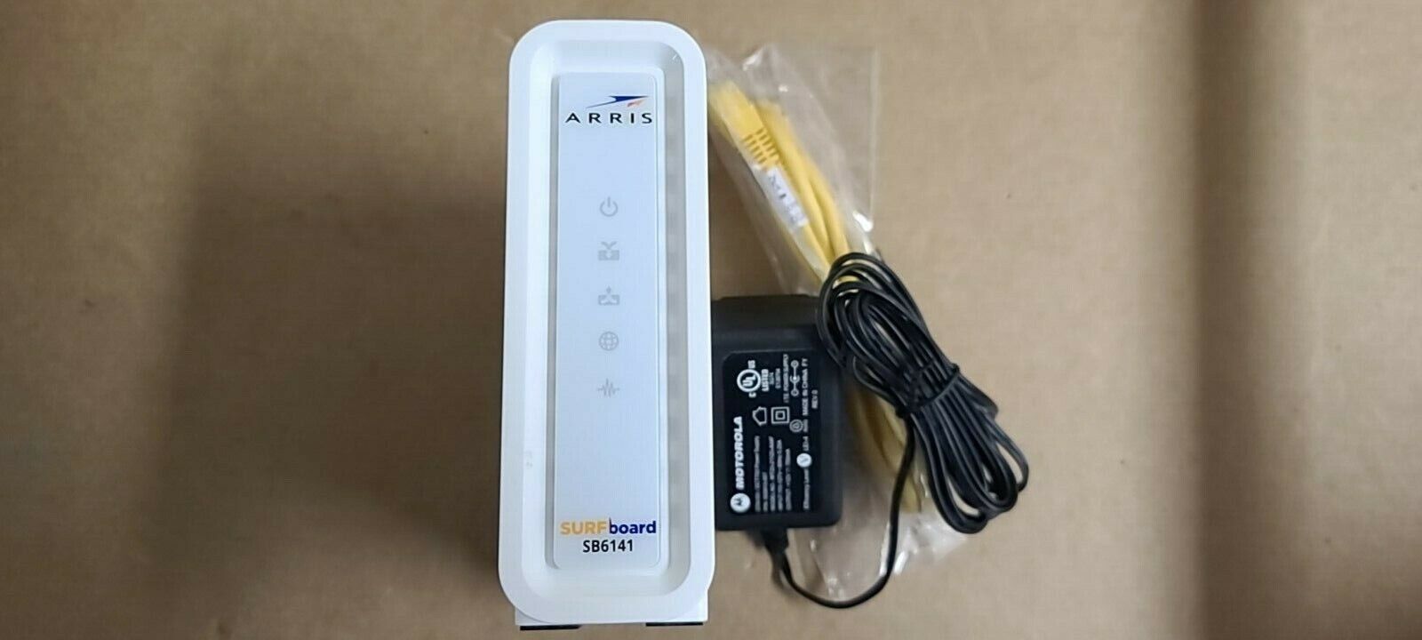 A lot of 10 ARRIS SURFboard SB6141 8x4 DOCSIS 3.0 Cable Modem (with AC and Cat5)