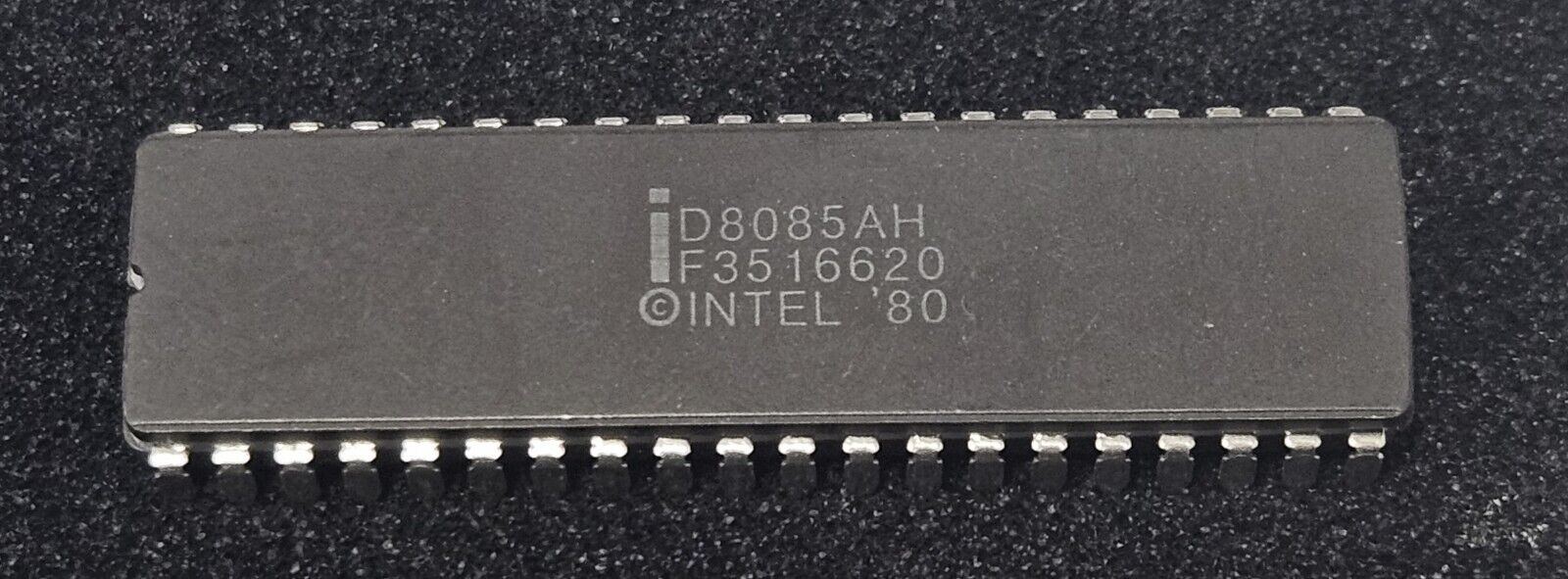 INTEL D8085AH CPU PROCESSOR 8-BIT 3MHZ CERAMIC MICROPROCESSOR DIP40 NOS