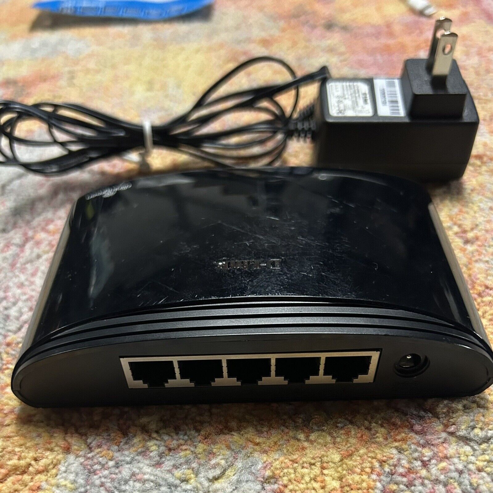 D-Link DGS-1005G 5-Ports External Ethernet Switch w/ Power Supply Adapter Tested