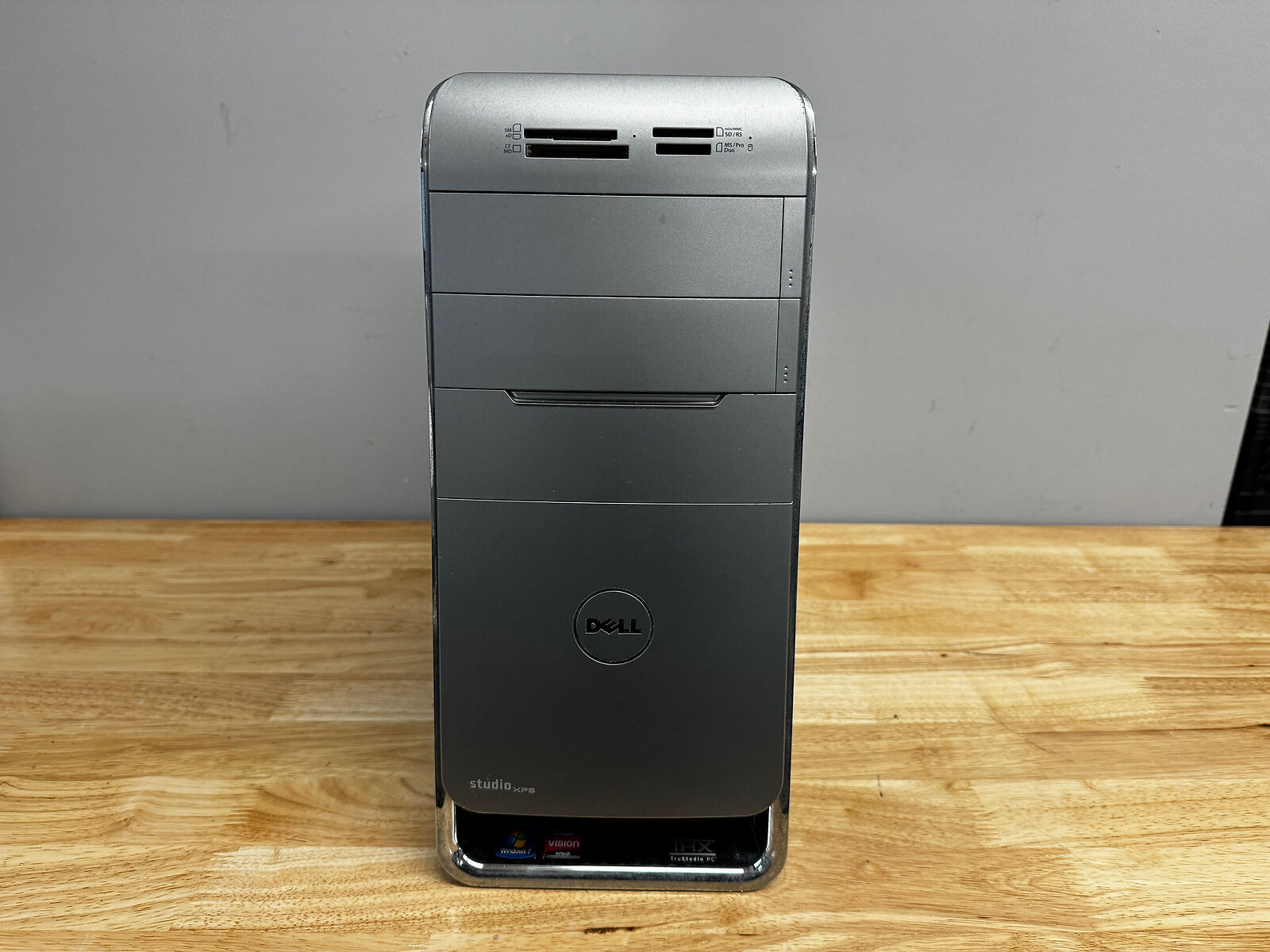 Dell Studio XPS 7100 Desktop Computer AMD, 500GB Storage, 8GB RAM, W10