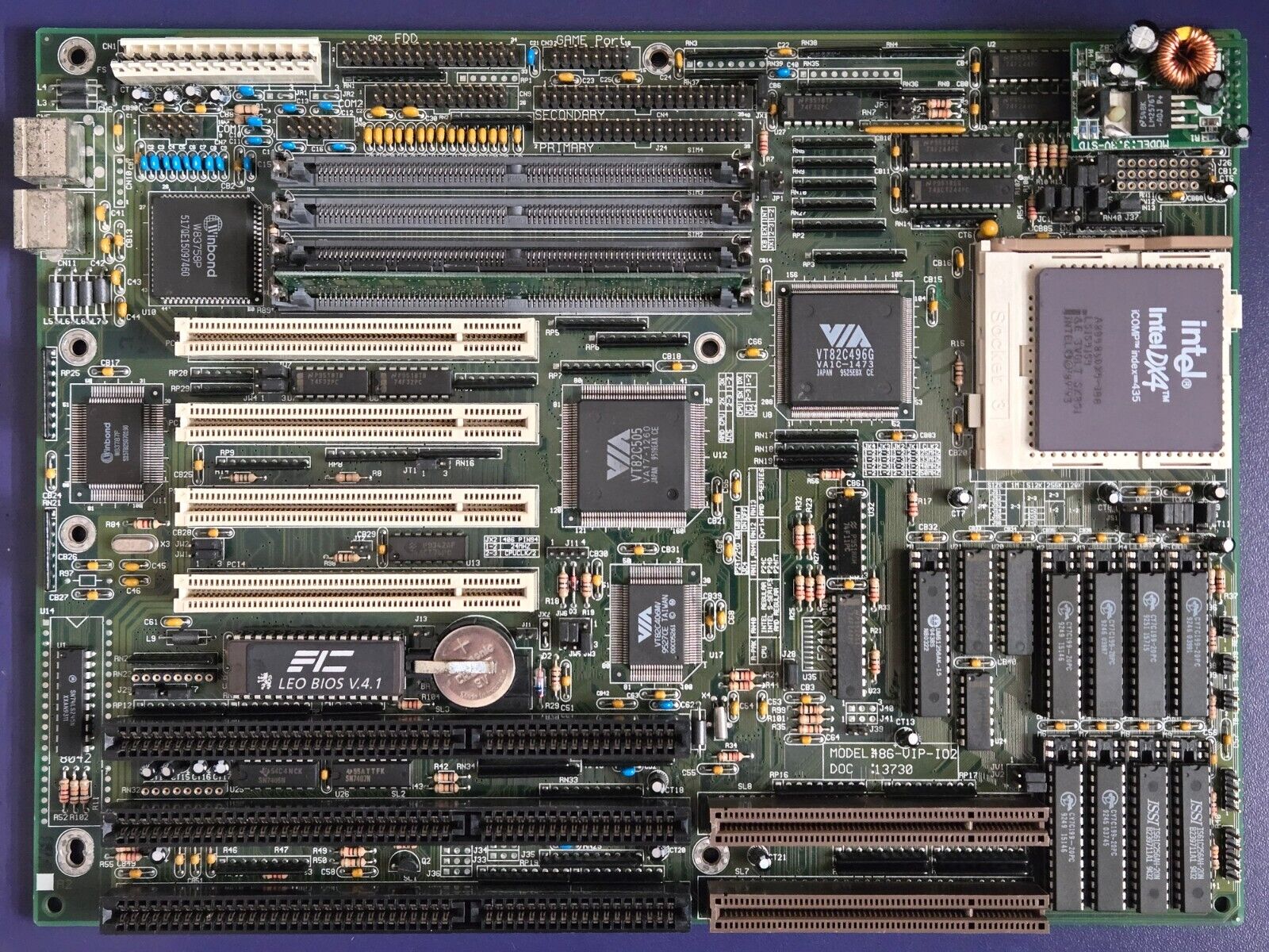 Socket 3 VLB/ISA/PCI Motherboard, FIC 486-VIP-IO2, 486DX4-100 + 4mb Vintage