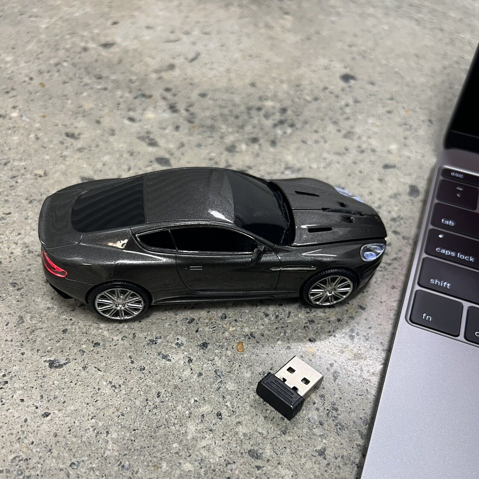 Official ASTON MARTIN DBS Wireless USB Click Car Mouse - RARE/PREMIUM / MUST SEE