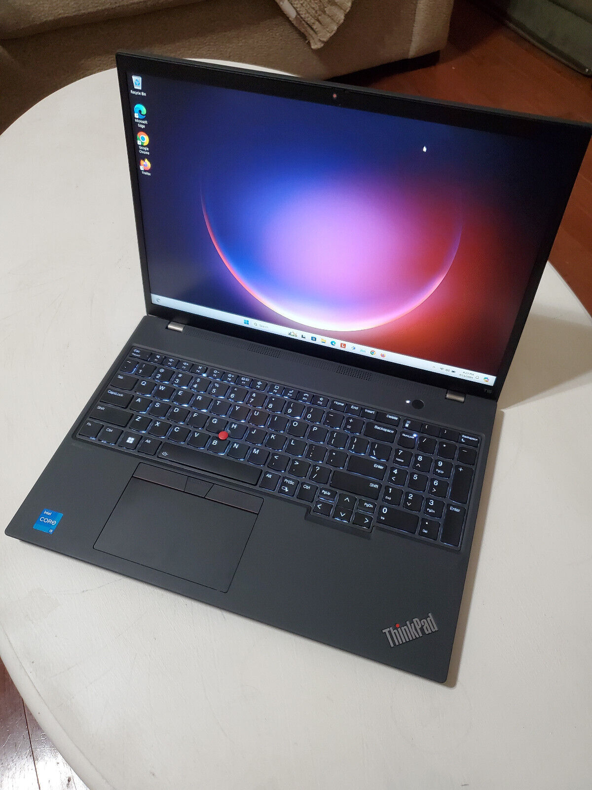 Lenovo ThinkPad T16 Gen 2 16\