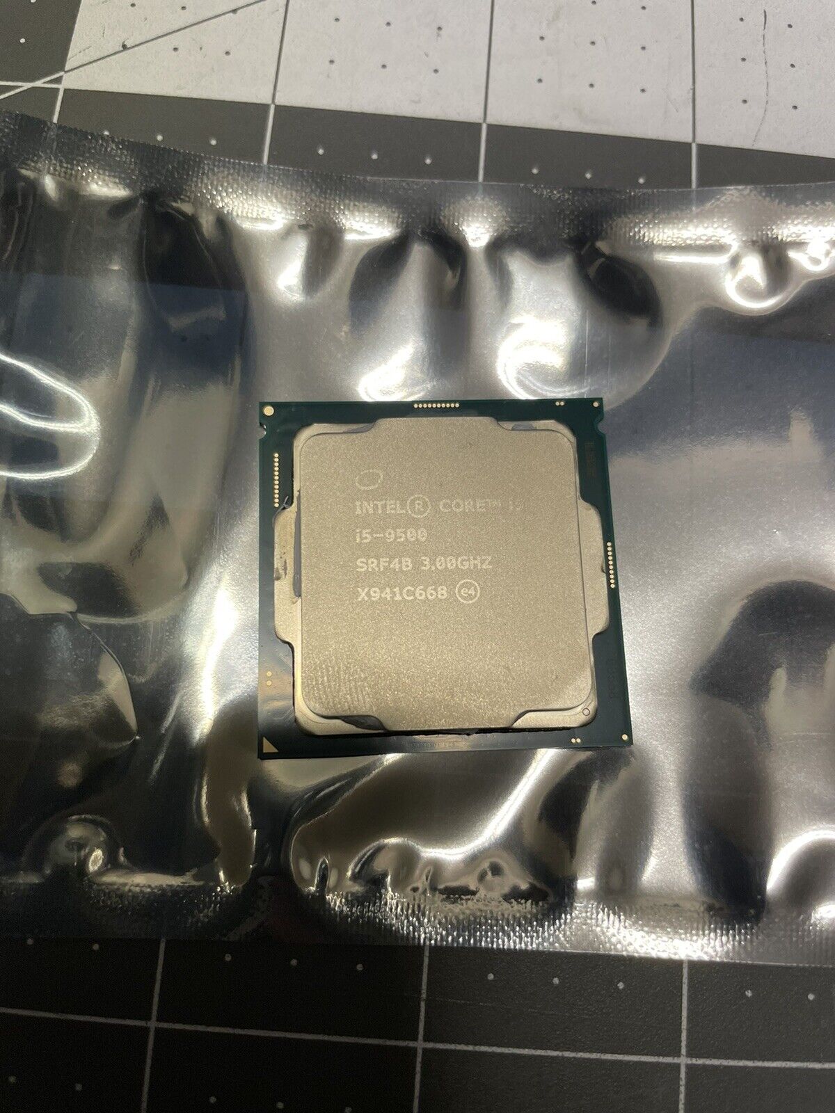 [new System Pull] Intel Core i5-9500 3.00ghz Processor (SRF4B)