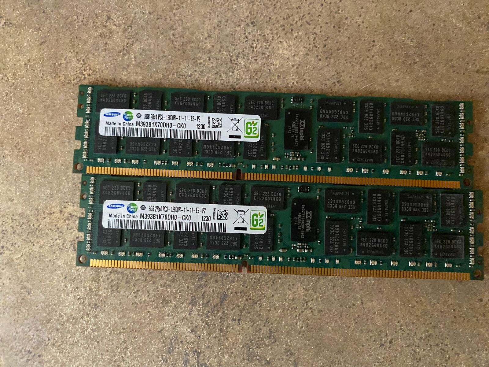 SAMSUNG 8GB RAM PC3-12800R DDR3-1600 SDRAM M393B1K70DH0-CK0Q8 (2X) F5-1(15)