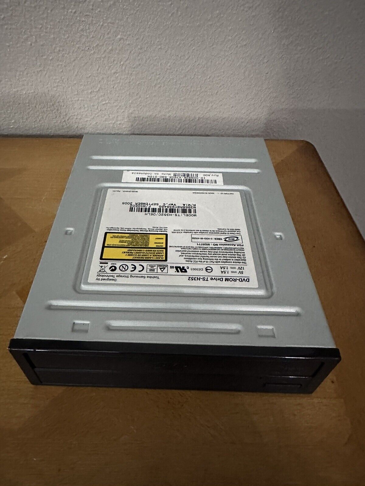 ~~ Toshiba Samsung DVD-ROM Internal Desktop Drive TS-H352