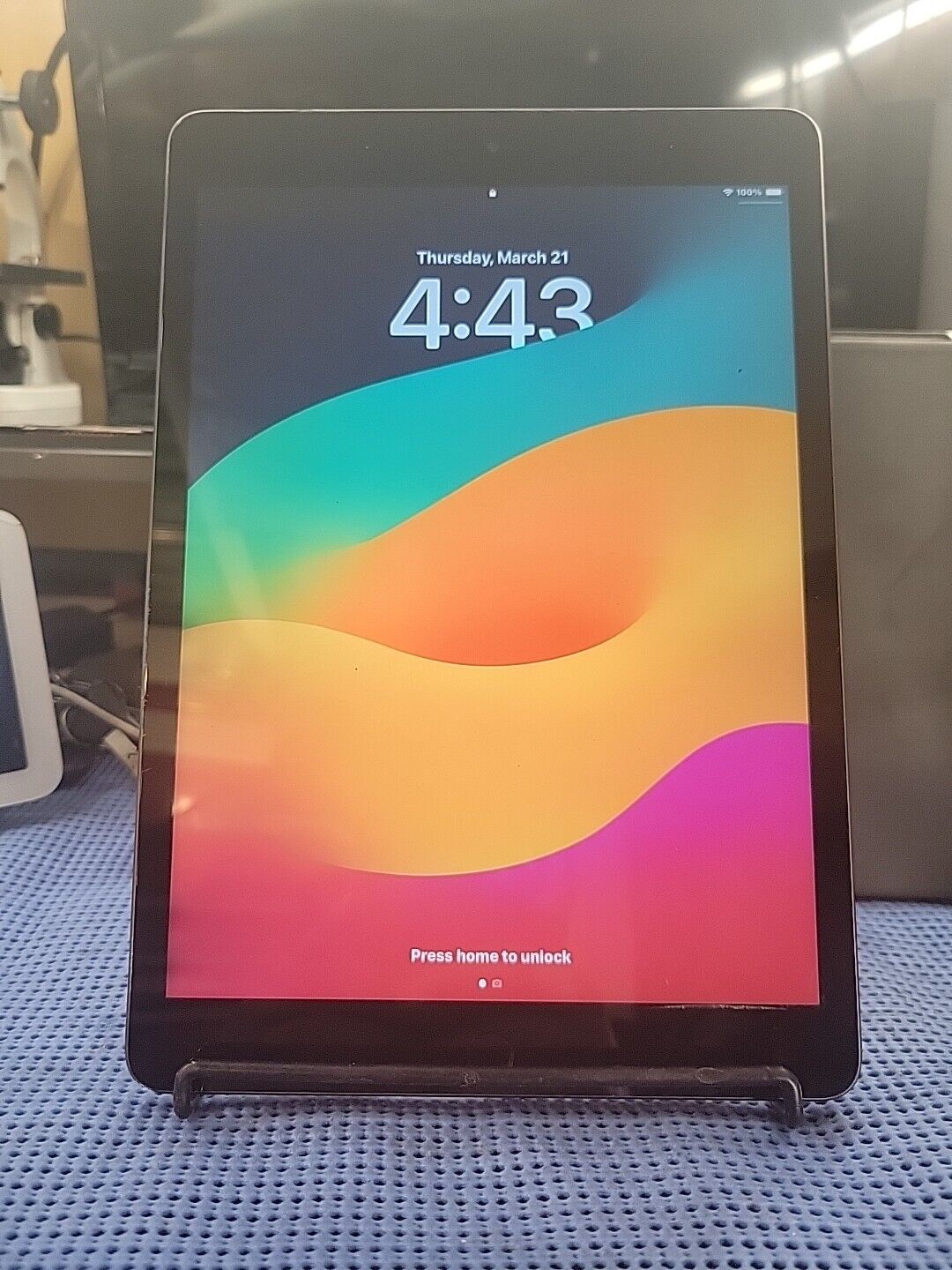 Nice Tablet Must Look 🍎 Apple iPad 7th Gen (2019) 10.2\